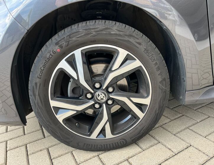 Toyota Yaris 27