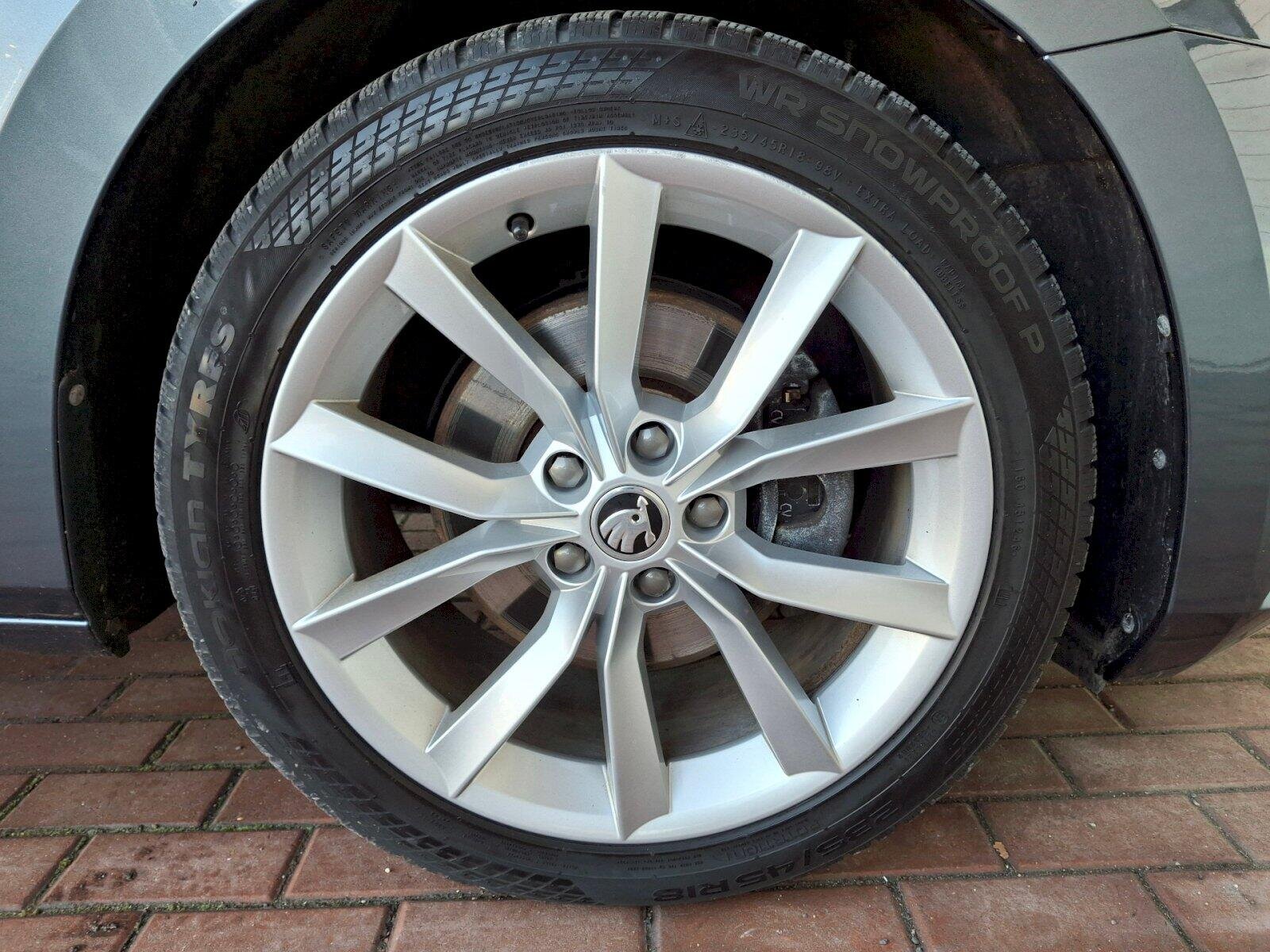 Škoda Superb Kombi 2,0 l 147 kw