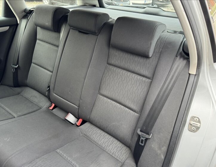 Audi A4 Kombi 2,0 l 103 kw