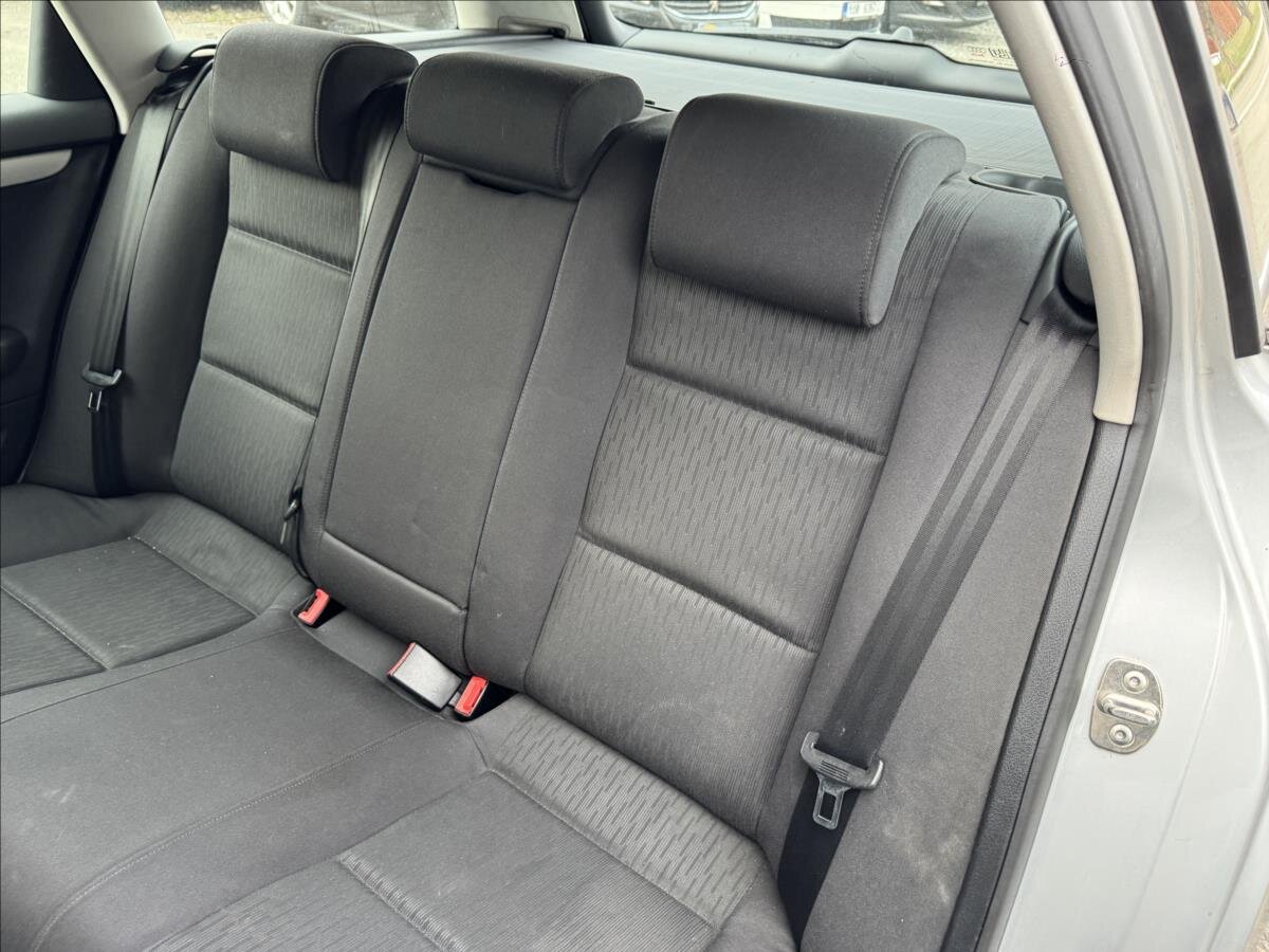 Audi A4 Kombi 2,0 l 103 kw