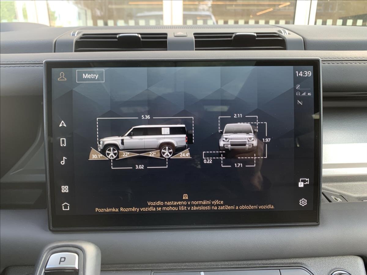 Land Rover Defender SUV 3,0 l 221 kw