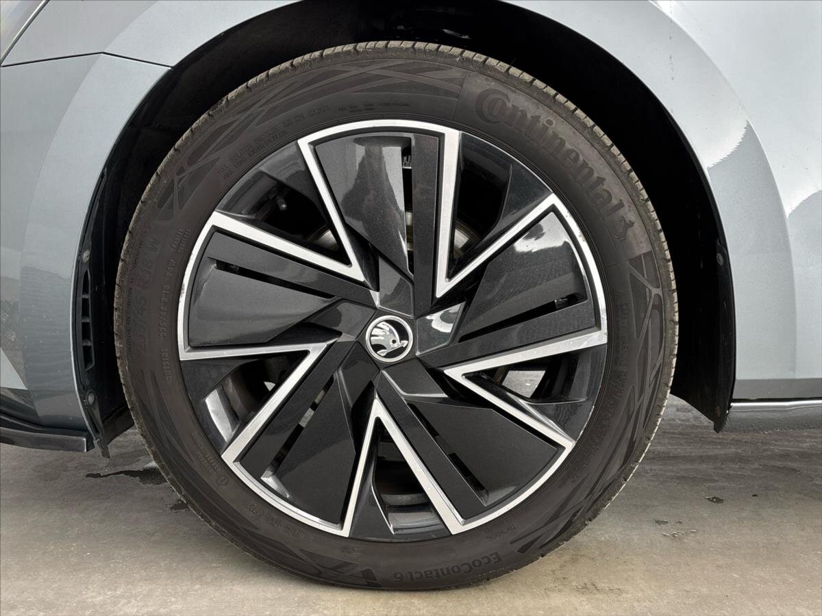 Škoda Superb Liftback 2,0 l 140 kw