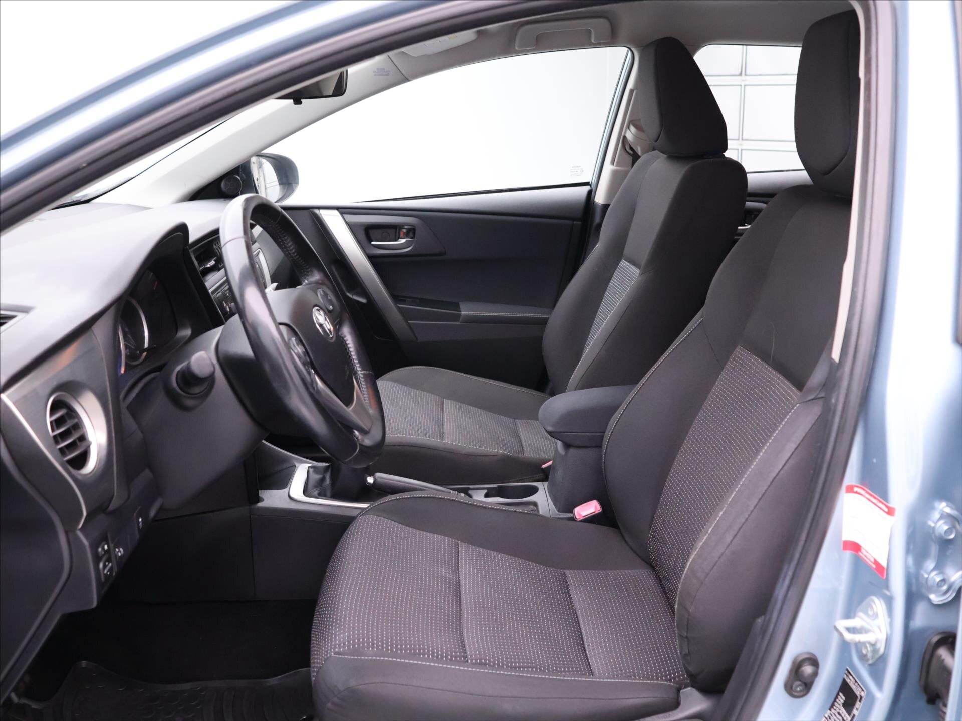 Toyota Auris Hatchback 1,3 l 73 kw