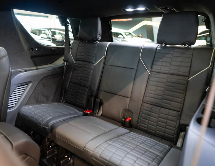 Cadillac Escalade SUV / Terénní 6,2 l 508 kw