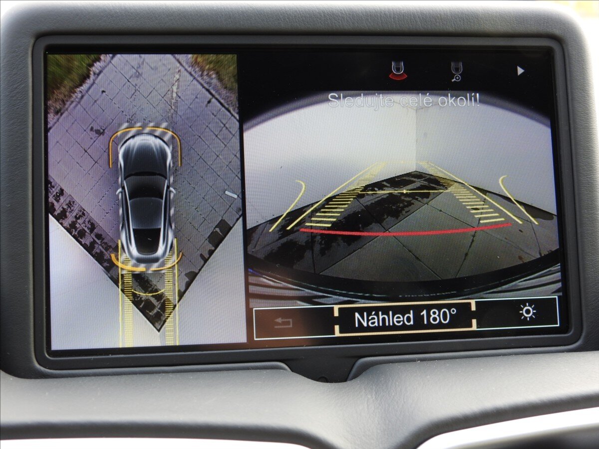 Aston Martin Vantage Kupé 4,0 l 375 kw