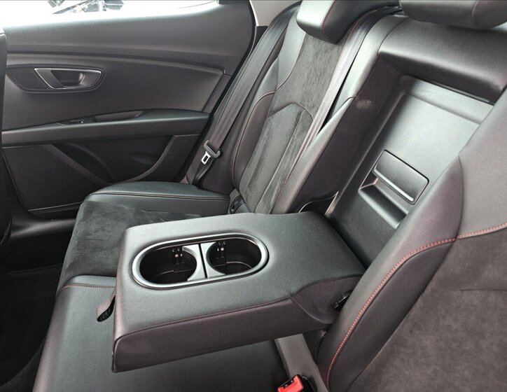 Seat Leon Hatchback 1,4 l 110 kw