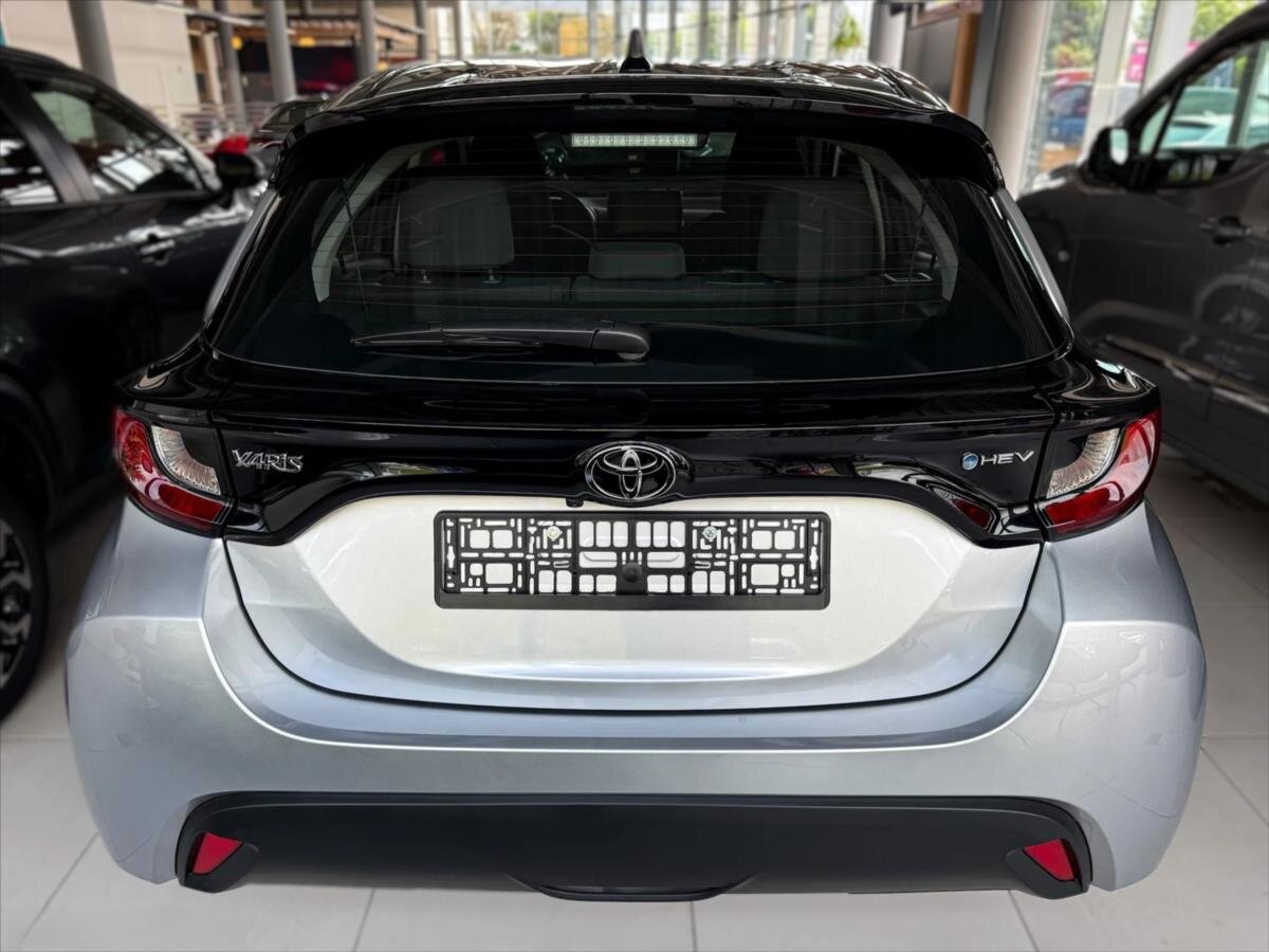 Toyota Yaris Hatchback 1,5 l 85 kw