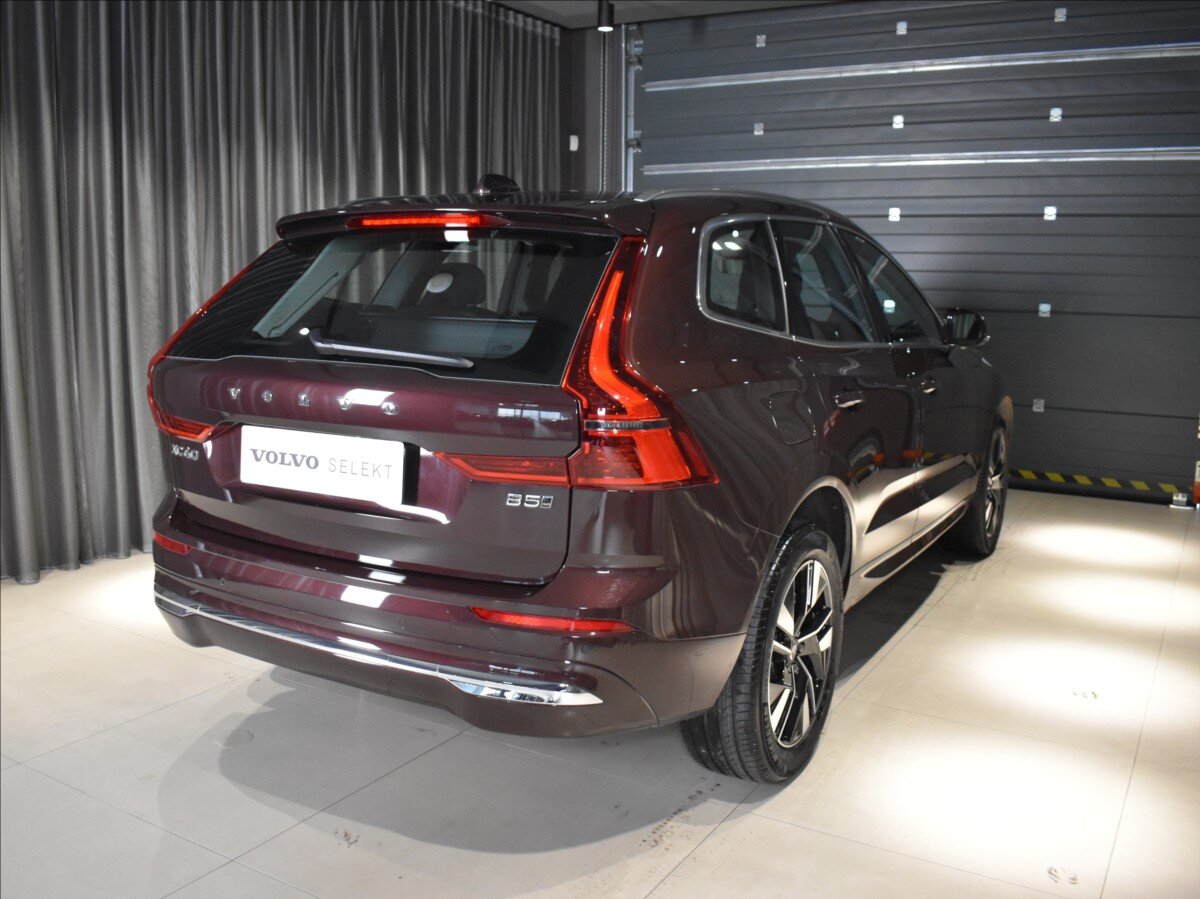 Volvo XC60 SUV / Terénní 2,0 l 184 kw