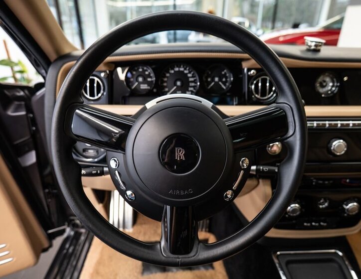 Rolls-Royce Phantom Sedan 6,7 l 338 kw