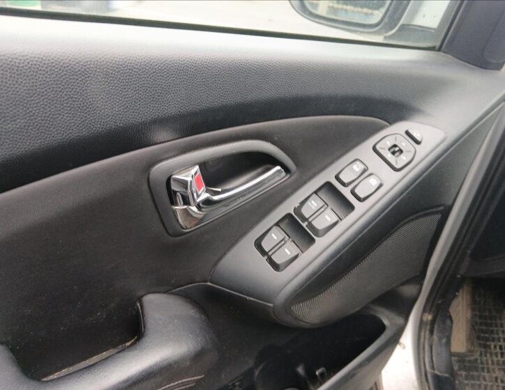 Hyundai ix35 Kombi 2,0 l 100 kw