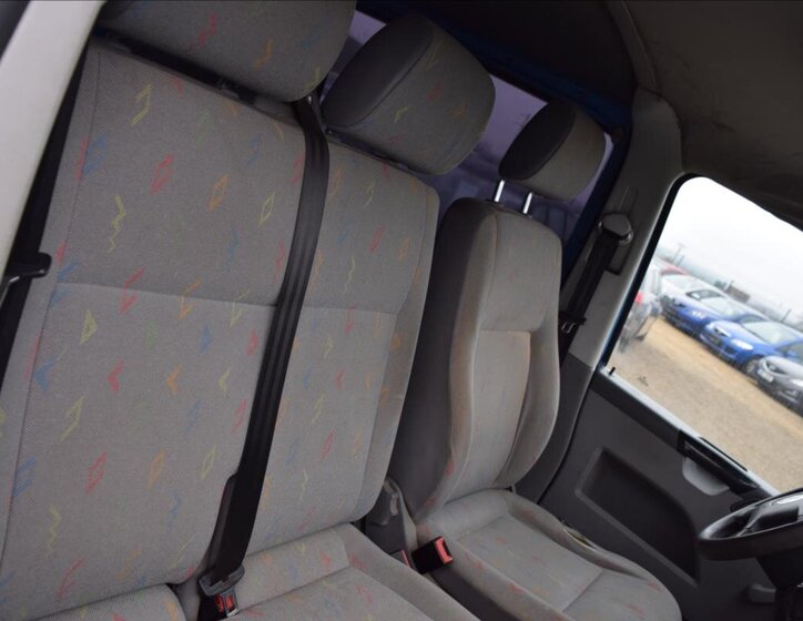 Volkswagen Transporter 18