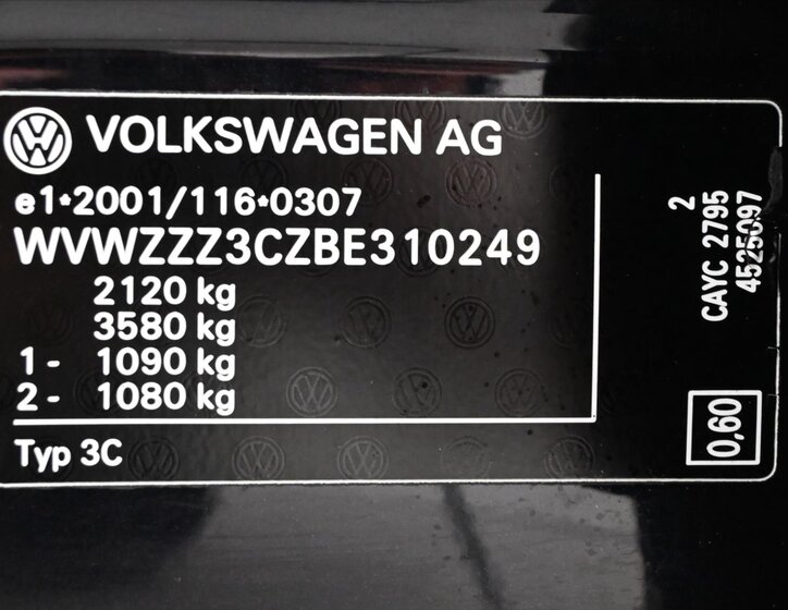 Volkswagen Passat Kombi 1,6 l 77 kw