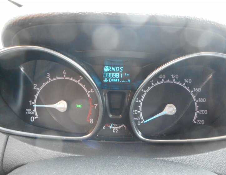 Ford EcoSport SUV / Terénní 1,5 l 82 kw
