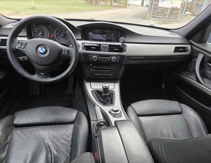 BMW Řada 3 Kombi 3,0 l 170 kw