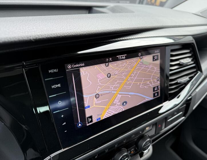 Volkswagen Multivan 36