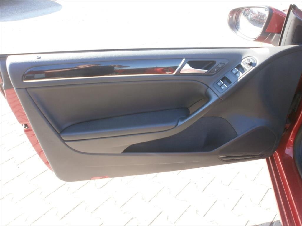 Volkswagen Golf Kabriolet 1,6 l 77 kw
