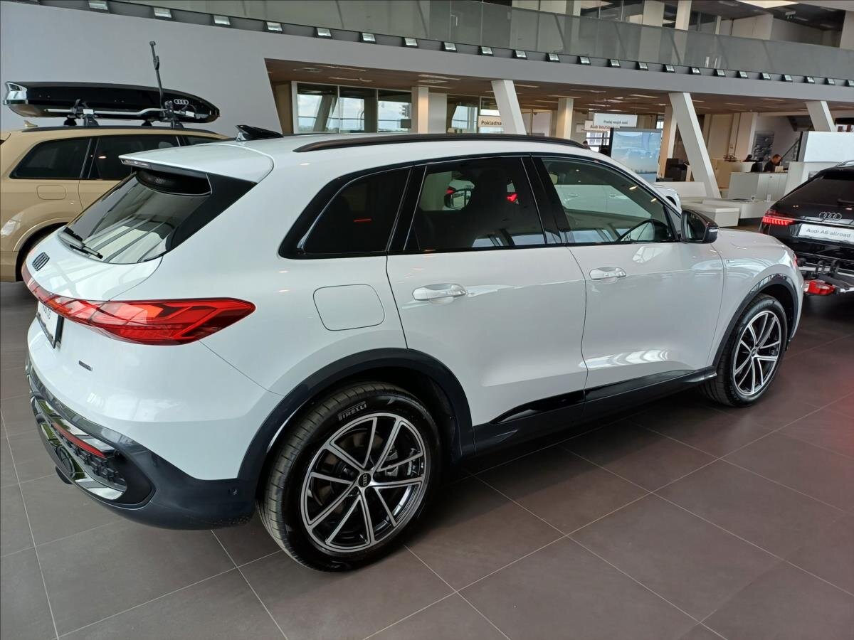 Audi Q5 SUV 2,0 l 150 kw