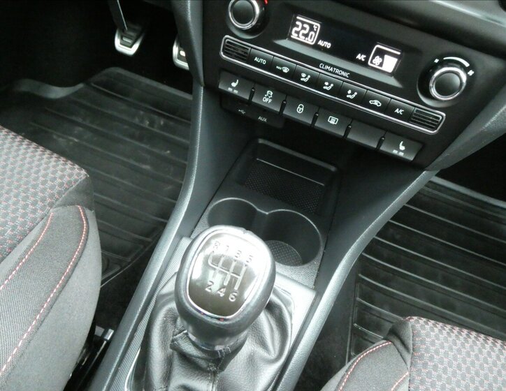 Škoda Rapid Hatchback 1,2 l 77 kw