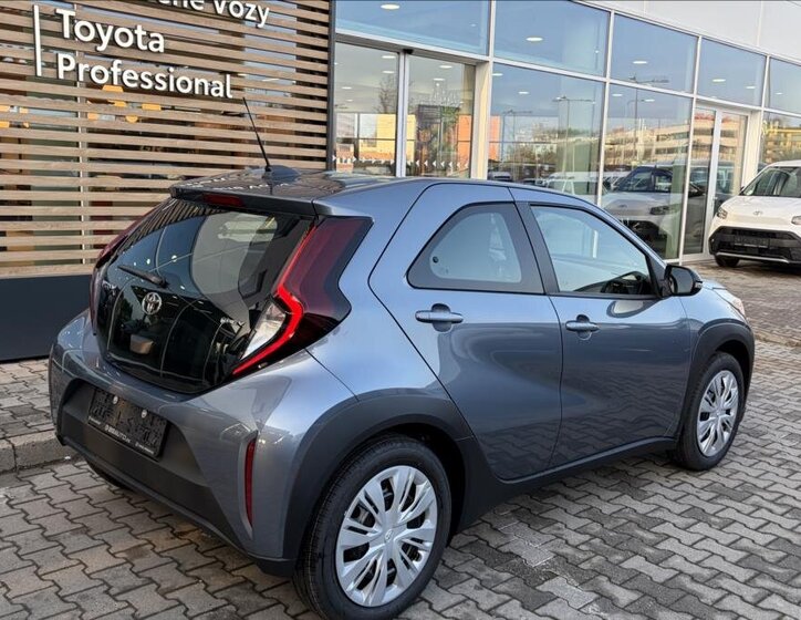 Toyota Aygo Hatchback 1,5 l 85 kw