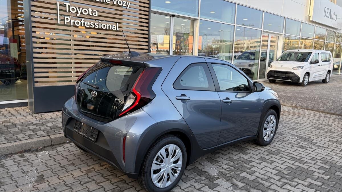 Toyota Aygo Hatchback 1,5 l 85 kw