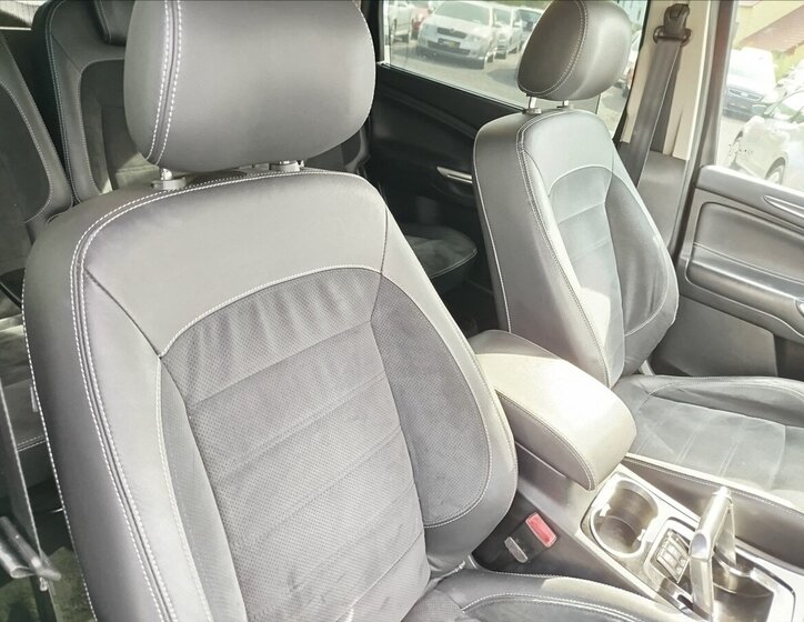 Ford S-MAX MPV 2,0 l 120 kw