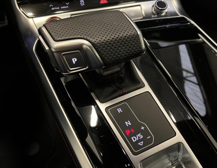 Audi S6 Kombi 3,0 l 253 kw