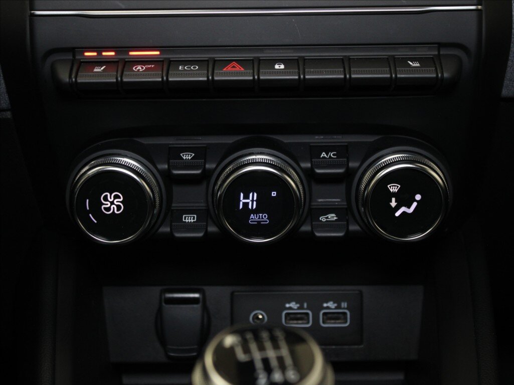 Mitsubishi Colt Hatchback 999,0 67 kw