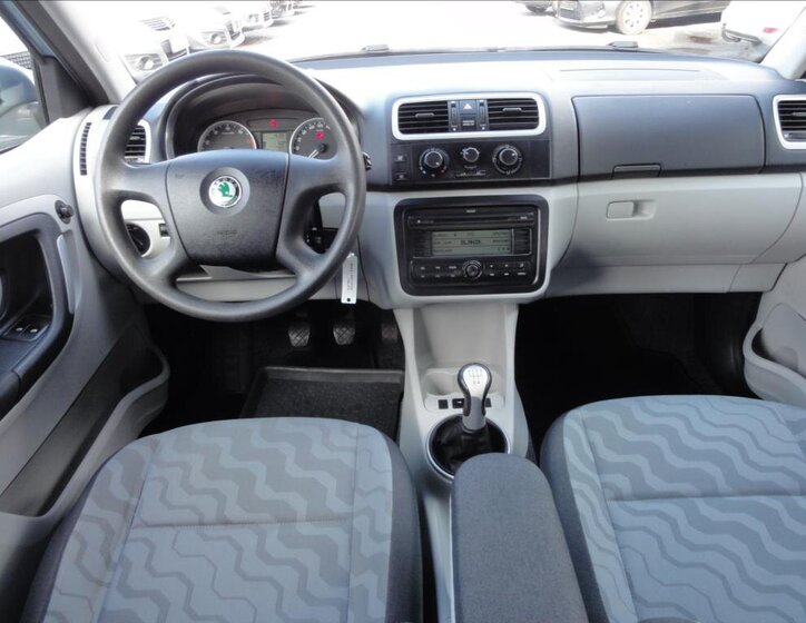 Škoda Fabia 16