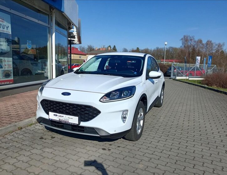 Ford Kuga SUV / Terénní 2,5 l 165 kw