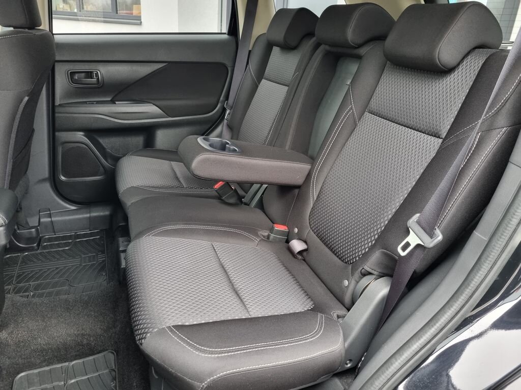 Mitsubishi Outlander SUV 2,0 l 110 kw