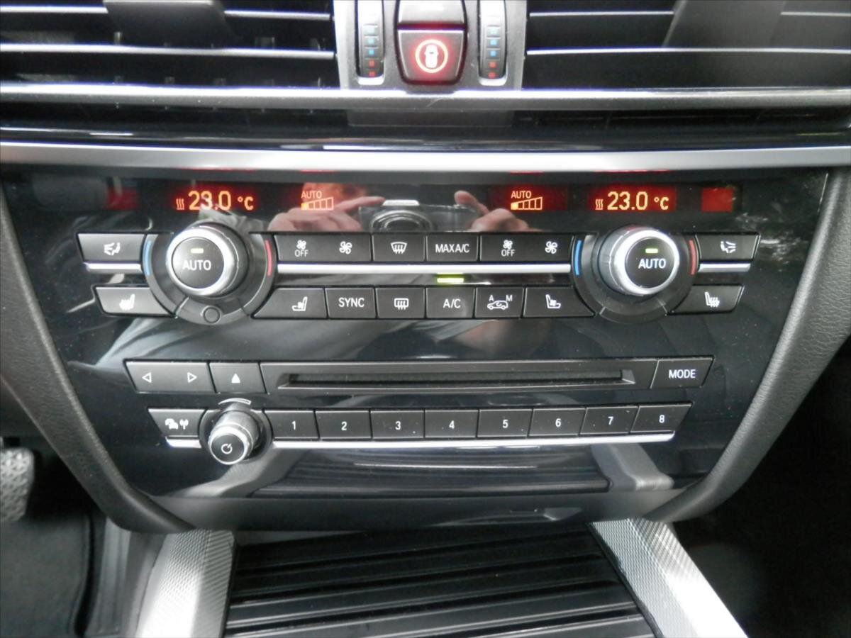 BMW X5 SUV 3,0 l 280 kw