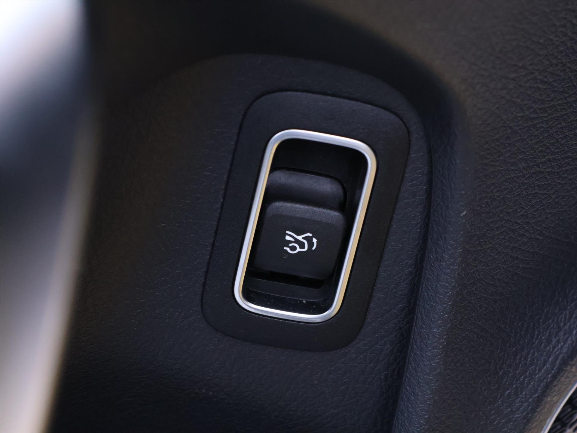 Mercedes-Benz CLA Sedan / Limuzína 2,0 l 140 kw