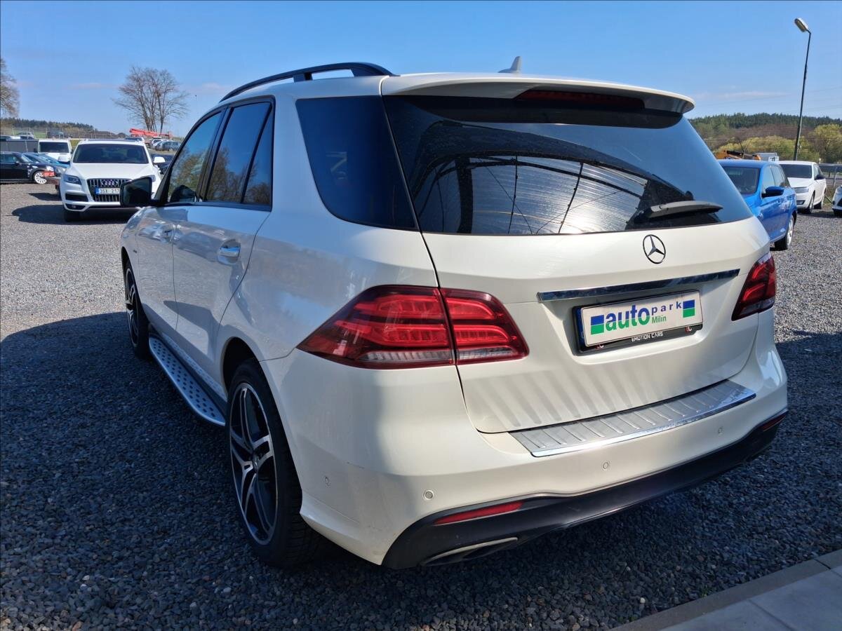 Mercedes-Benz GLE Kombi 3,0 l 270 kw