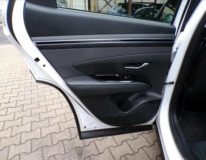 Hyundai Tucson SUV 1,6 l 110 kw