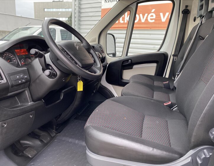 Citroën Jumper Skříň 2,2 l 110 kw