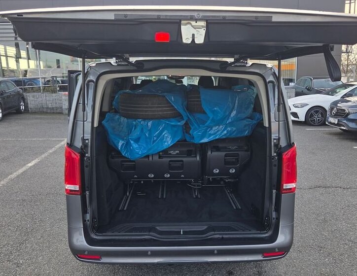 Mercedes-Benz Vito VAN / Minibus 2,0 l 174 kw