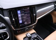 Volvo S90 Sedan / Limuzína 2,0 l 187 kw