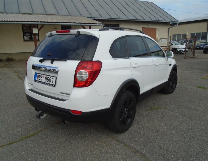 Chevrolet Captiva 4