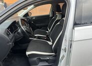Volkswagen T-Roc 13