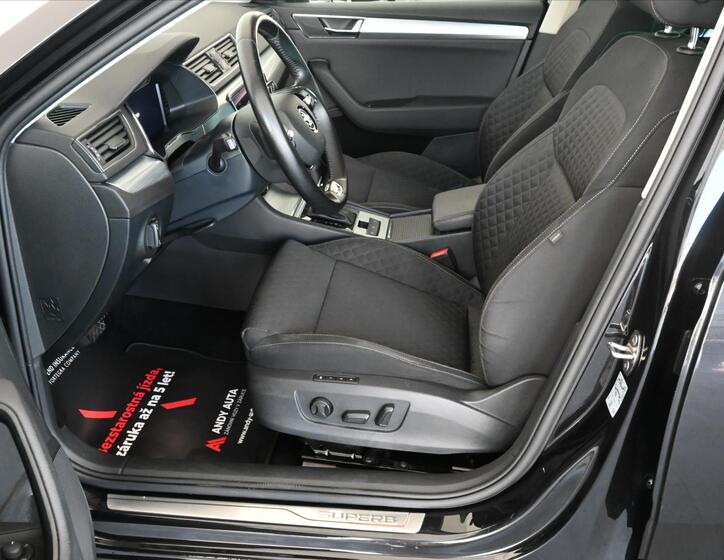 Škoda Superb 9