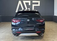 Alfa Romeo Stelvio 9