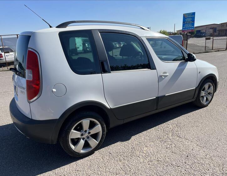 Škoda Roomster 5