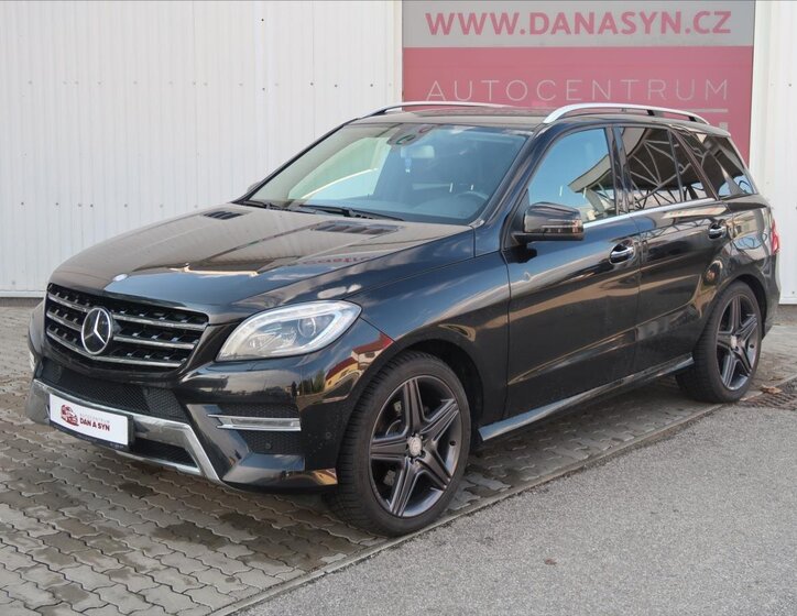 Mercedes-Benz Třídy M SUV / Terénní 3,0 l 190 kw