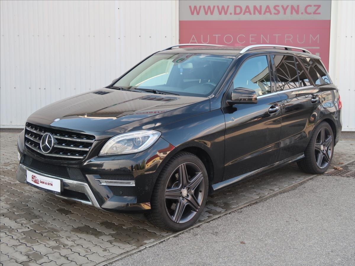 Mercedes-Benz Třídy M SUV / Terénní 3,0 l 190 kw