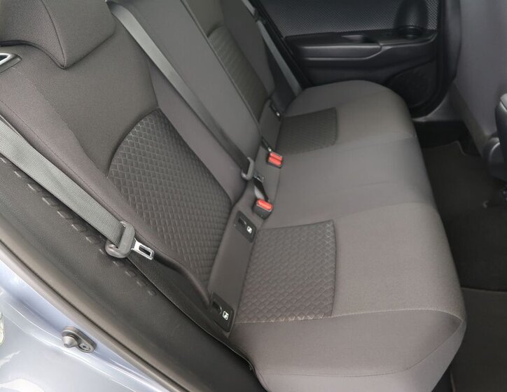 Toyota C-HR SUV 1,8 l 72 kw