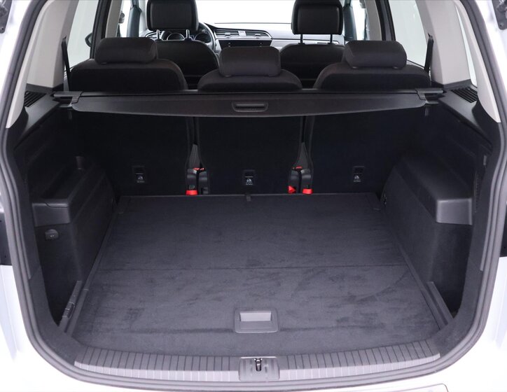 Volkswagen Touran Kombi 1,6 l 85 kw