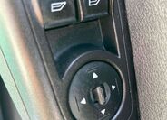 Ford Tourneo Courier 8