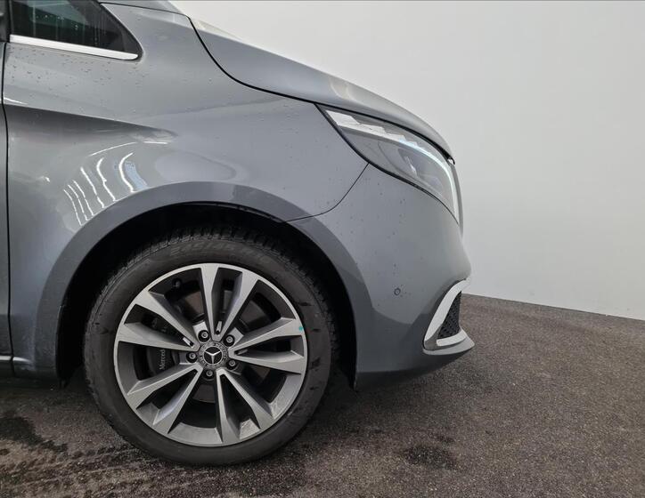 Mercedes-Benz Třídy V 26