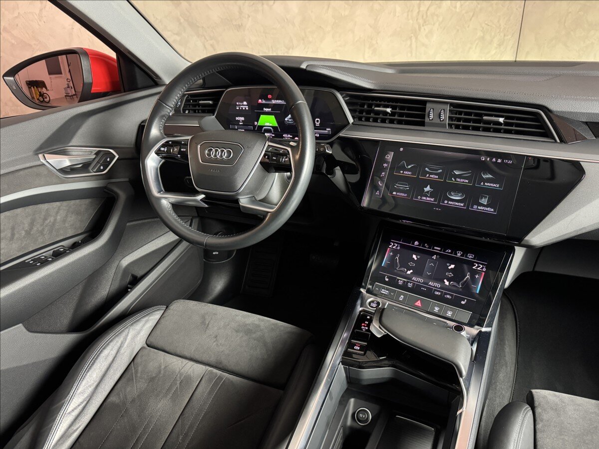 Audi e-tron SUV 0,0 300 kw