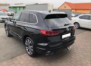 Volkswagen Touareg 5
